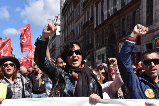 Grève de la fonction publique : une mobilisation mitigée malgré un front syndical uni