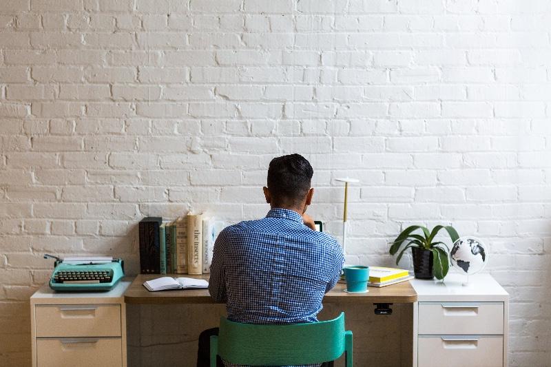 Le curriculum vitae, une création lente pour une éviction rapide...