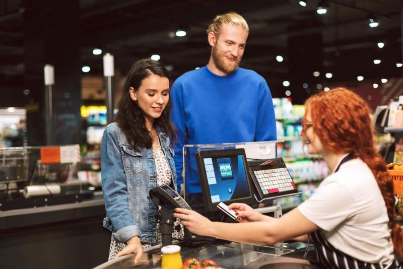 Travail le dimanche, un employeur peut-il sanctionner le refus du salarié ? 